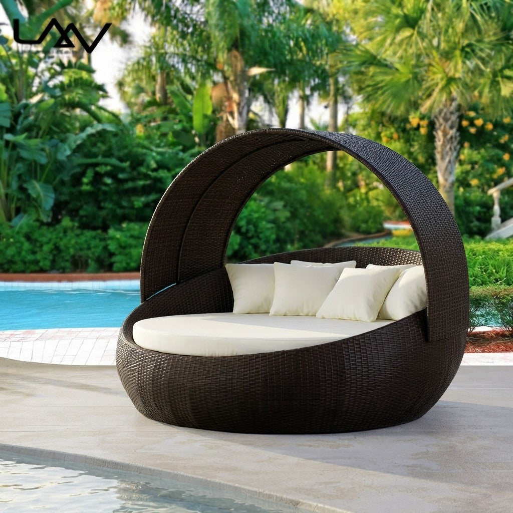 Modern Wicker Round Daybed with Canopy